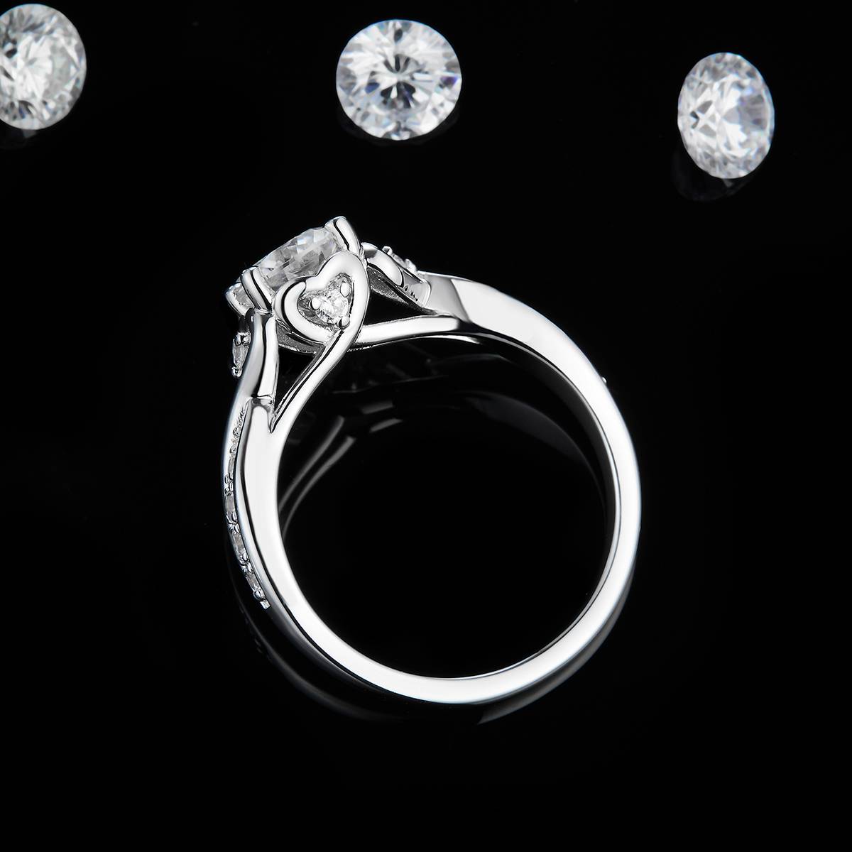 Twisted arm four claw S925 silver plated platinum women's ring custom selection main stone Moissanite 1.0ct/Side Stone Cubic Zirconia