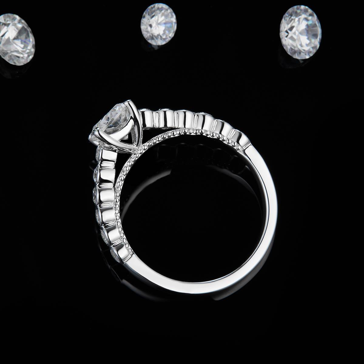 Single Head Women's Ring S925 Silver Plated Platinum Customized Selection Main Stone Moissanite 1.0ct/Side Stone Cubic Zirconia