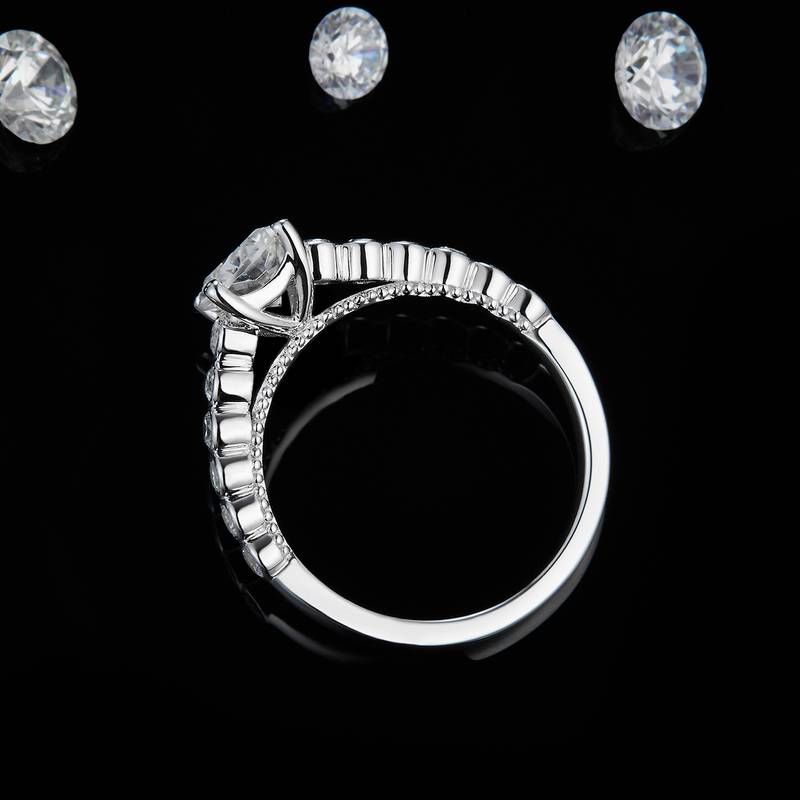 单头Women's RingS925银镀白金定制选款主石Moissanite1.0ct/副石高碳钻