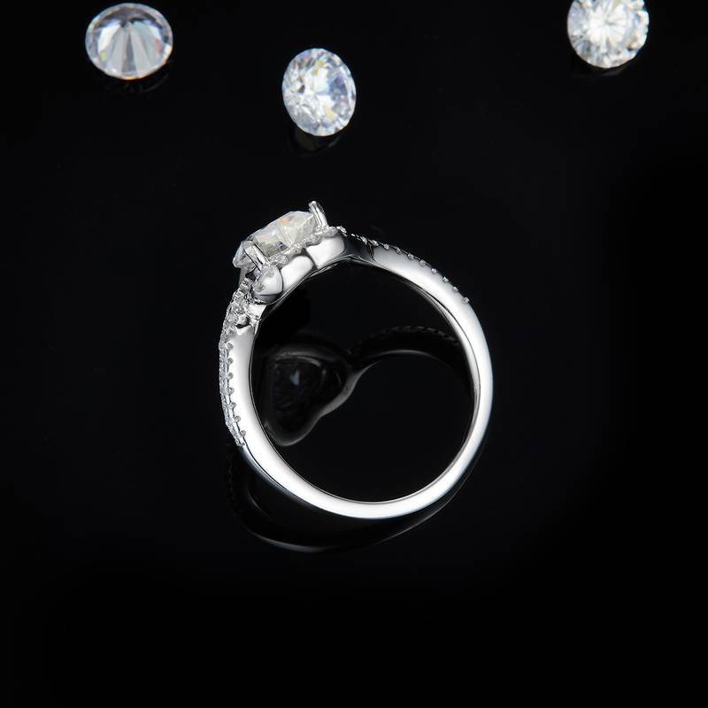 扭臂心形钻S925银镀白金Women's Ring定制选款主石Moissanite1.2ct/副石高碳钻