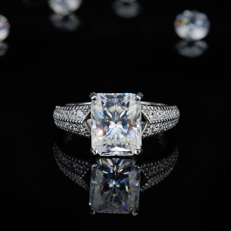 Affordable Luxury满钻长方钻S925银镀白金Women's Ring定制选款主石Moissanite4.0ct/副石高碳钻