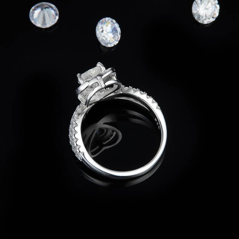 Affordable Luxury心形钻皇冠Women's RingS925银镀白金定制选款主石Moissanite0.8ct/副石高碳钻
