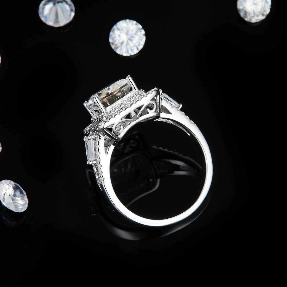 双层围镶方包圆钻女戒S925银镀白金定制选款主石莫桑钻3.0ct/副石高碳钻