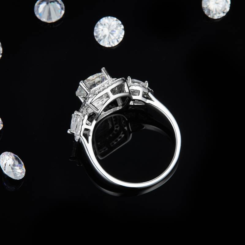 豪华款方包圆钻女戒S925银镀白金定制选款主石莫桑钻2.0ct/副石高碳钻