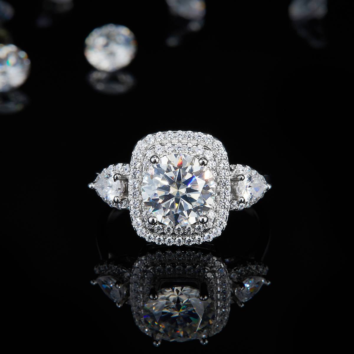 Luxury Square Package Round Diamond Women's Ring S925 Silver Plated Platinum Customized Selection Main Stone Moissanite 2.0ct/Side Stone Cubic Zirconia