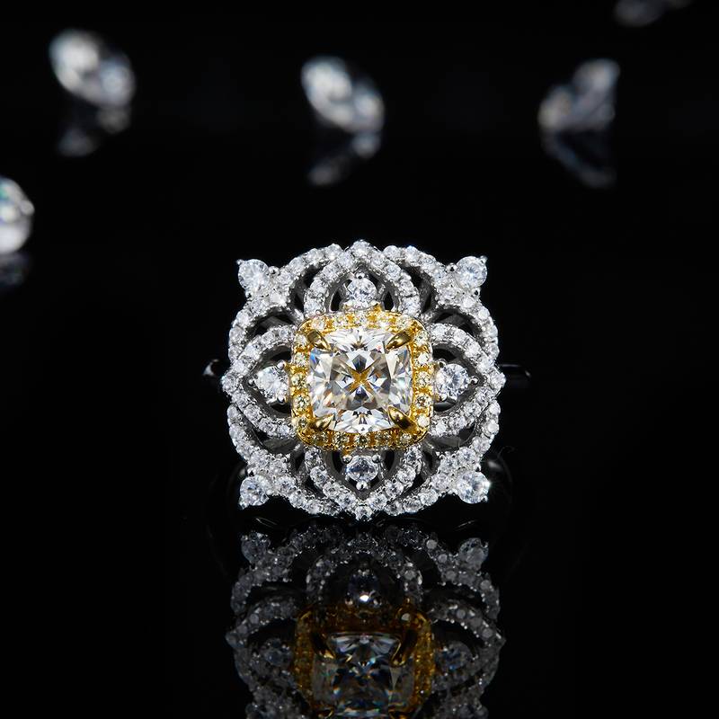豪华款满钻围镶圆钻Women's RingS925银镀白金+K黄定制选款主石Moissanite1.0ct/副石高碳钻