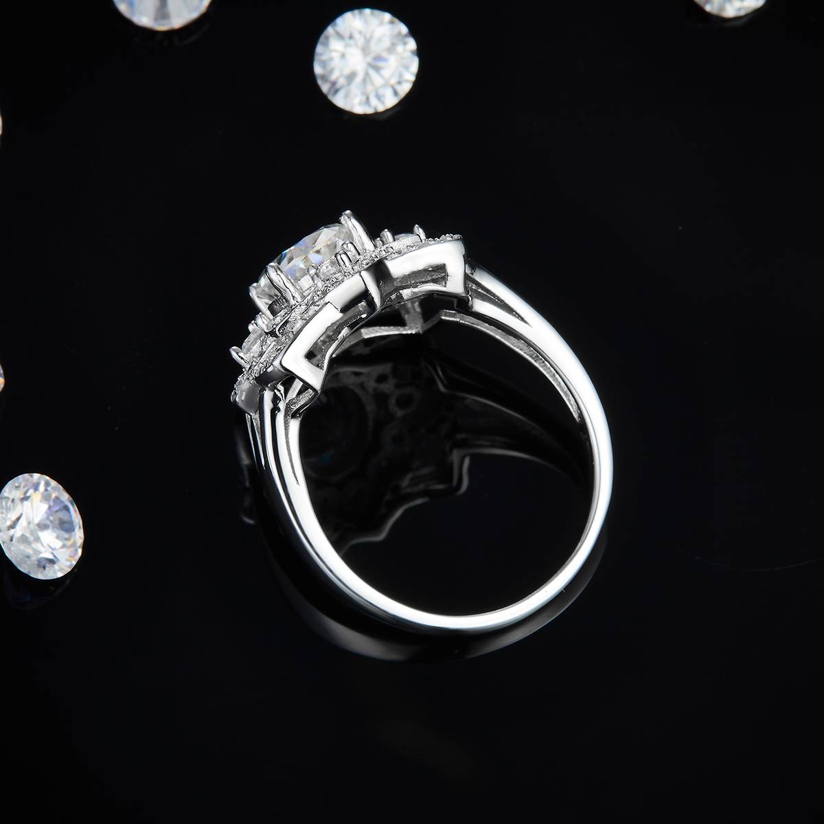 Luxury Petal Round Diamond Women's Ring S925 Silver Plated Platinum Customized Selection Main Stone Moissanite 2.0ct/Side Stone Cubic Zirconia