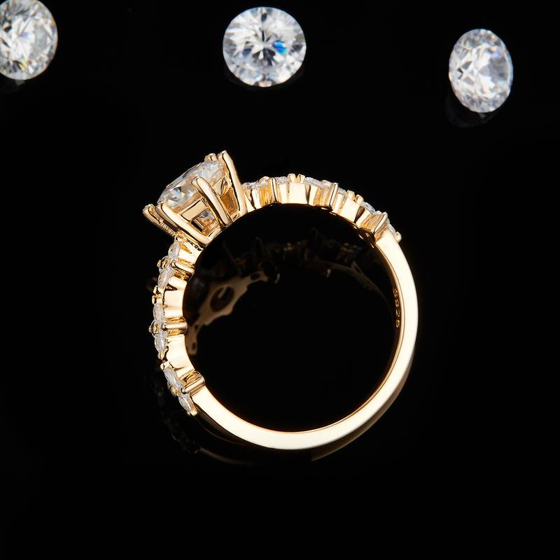 六爪女戒S925银镀玫瑰金定制选款主石莫桑钻1.0ct/副石高碳钻