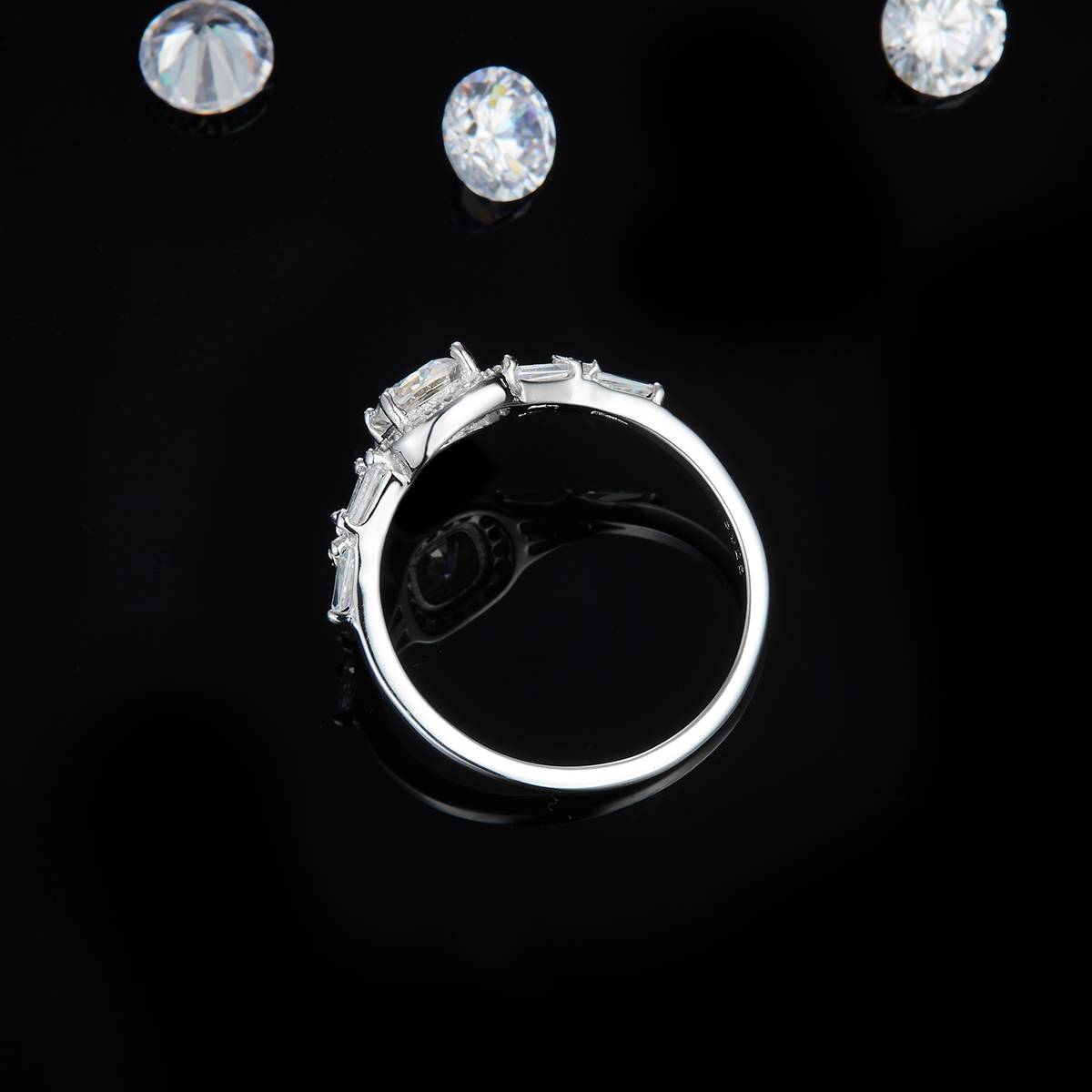 Fang Bao Cushion Diamond Women's Ring S925 Silver Plated Platinum Customized Selection Main Stone Moissanite 0.6ct/Side Stone Cubic Zirconia