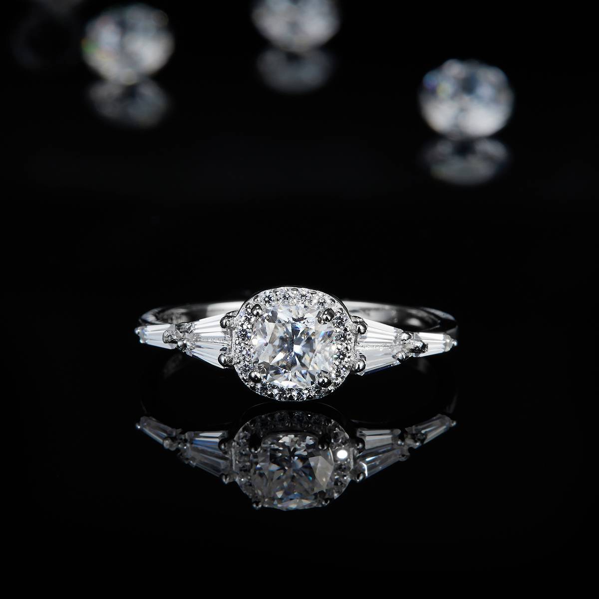 Fang Bao Cushion Diamond Women's Ring S925 Silver Plated Platinum Customized Selection Main Stone Moissanite 0.6ct/Side Stone Cubic Zirconia