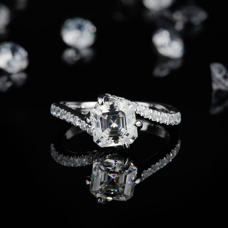 扭臂方钻Women's RingS925银镀白金定制选款主石Moissanite2.0ct/副石高碳钻