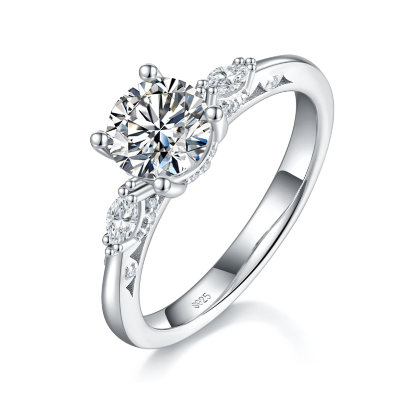 四爪女戒S925银镀白金定制选款主石莫桑钻1.0ct/副石高碳钻