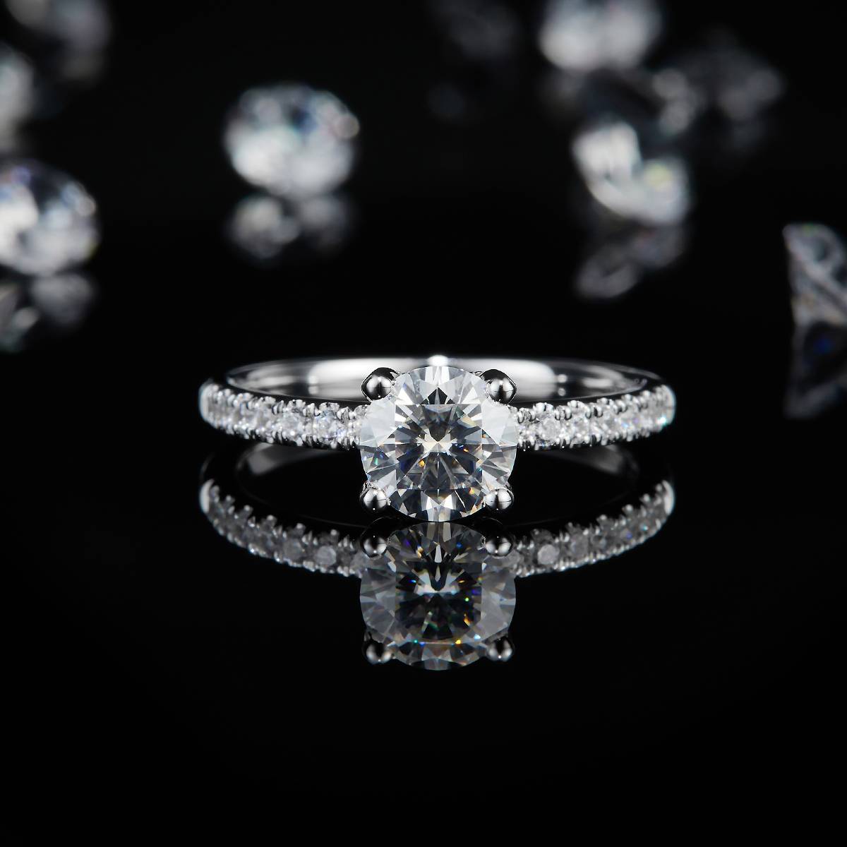 Four Claw Women's Ring S925 Silver Plated Platinum Customized Selection Main Stone Moissanite 1.0ct/Side Stone Cubic Zirconia