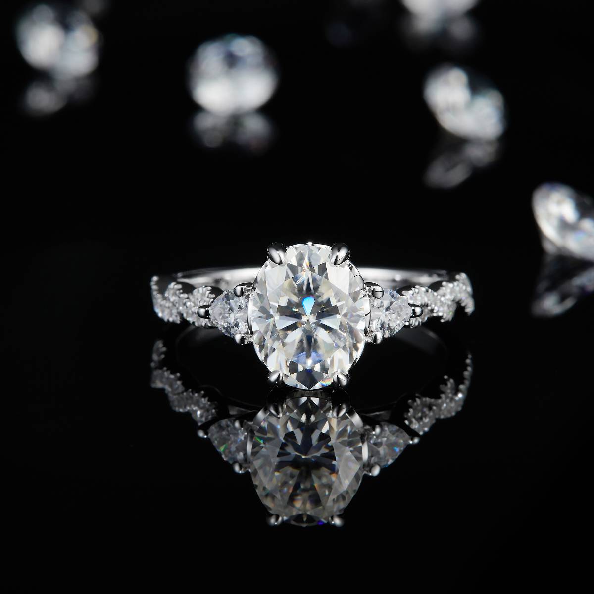 Twisted Arm Oval Diamond Women's Ring S925 Silver Plated Platinum Customized Selection Main Stone Moissanite 2.0ct/Side Stone Cubic Zirconia
