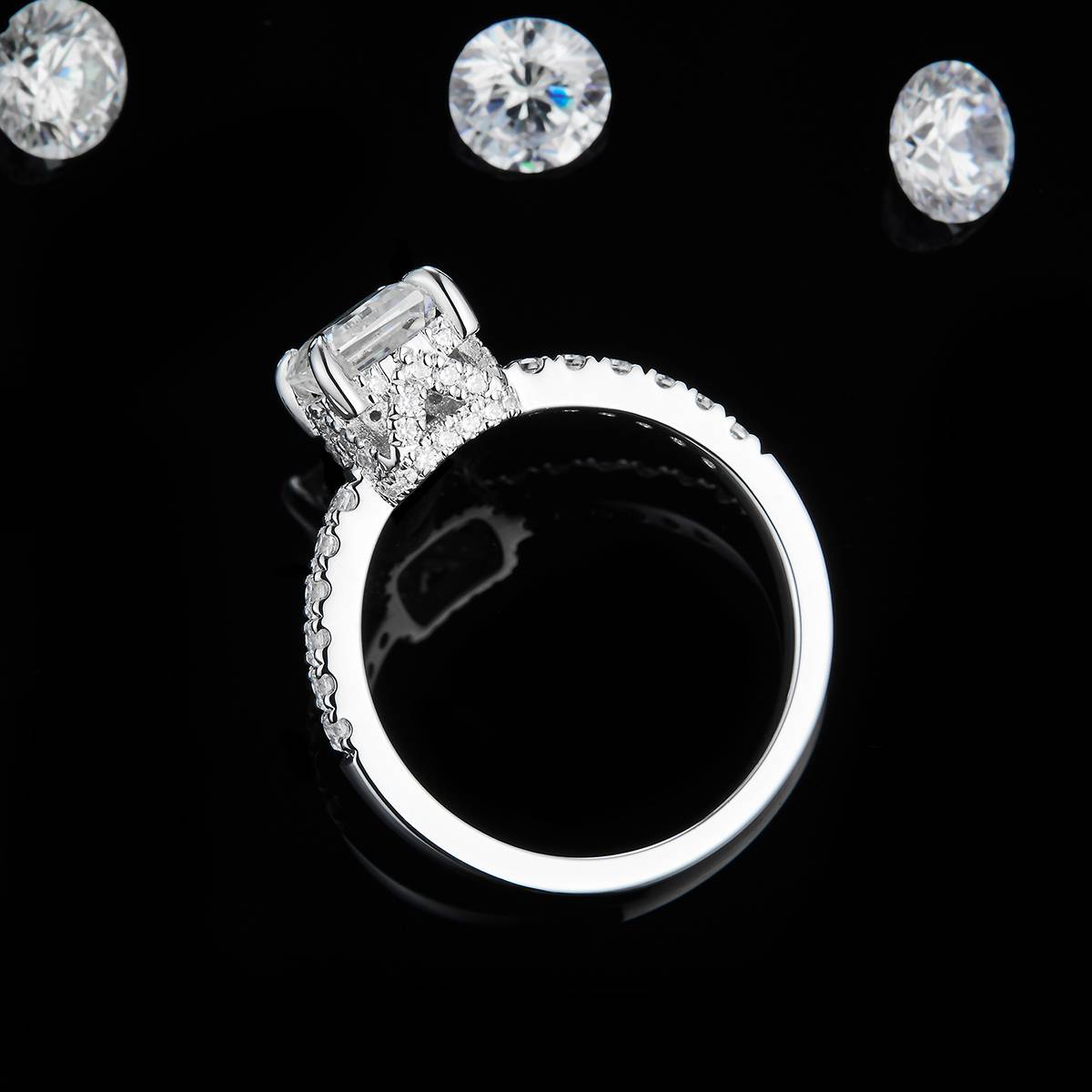 Micro inlaid square diamond women's ring S925 silver plated platinum custom selection main stone Moissanite 1.0ct/Side Stone Cubic Zirconia