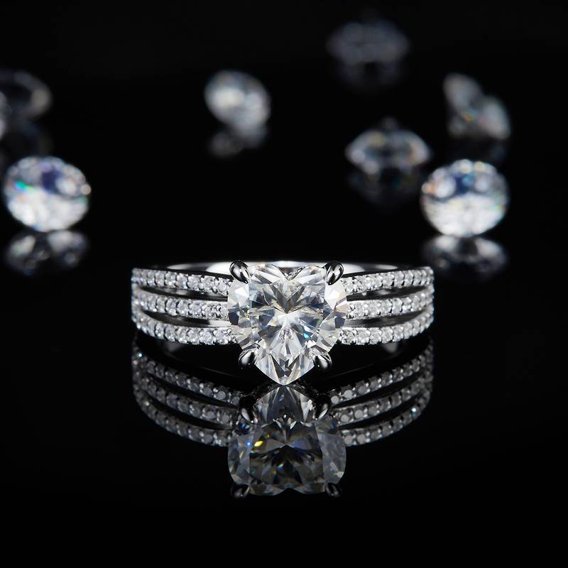 Affordable Luxury心形钻Women's RingS925银镀白金定制选款主石Moissanite2.0ct/副石高碳钻