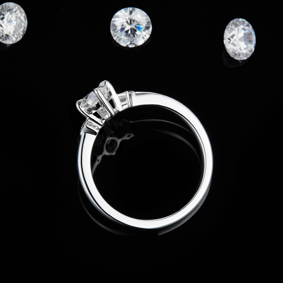Oval Diamond Women's Ring S925 Silver Plated Platinum Customized Selection Main Stone Moissanite 1.0ct/Side Stone Cubic Zirconia