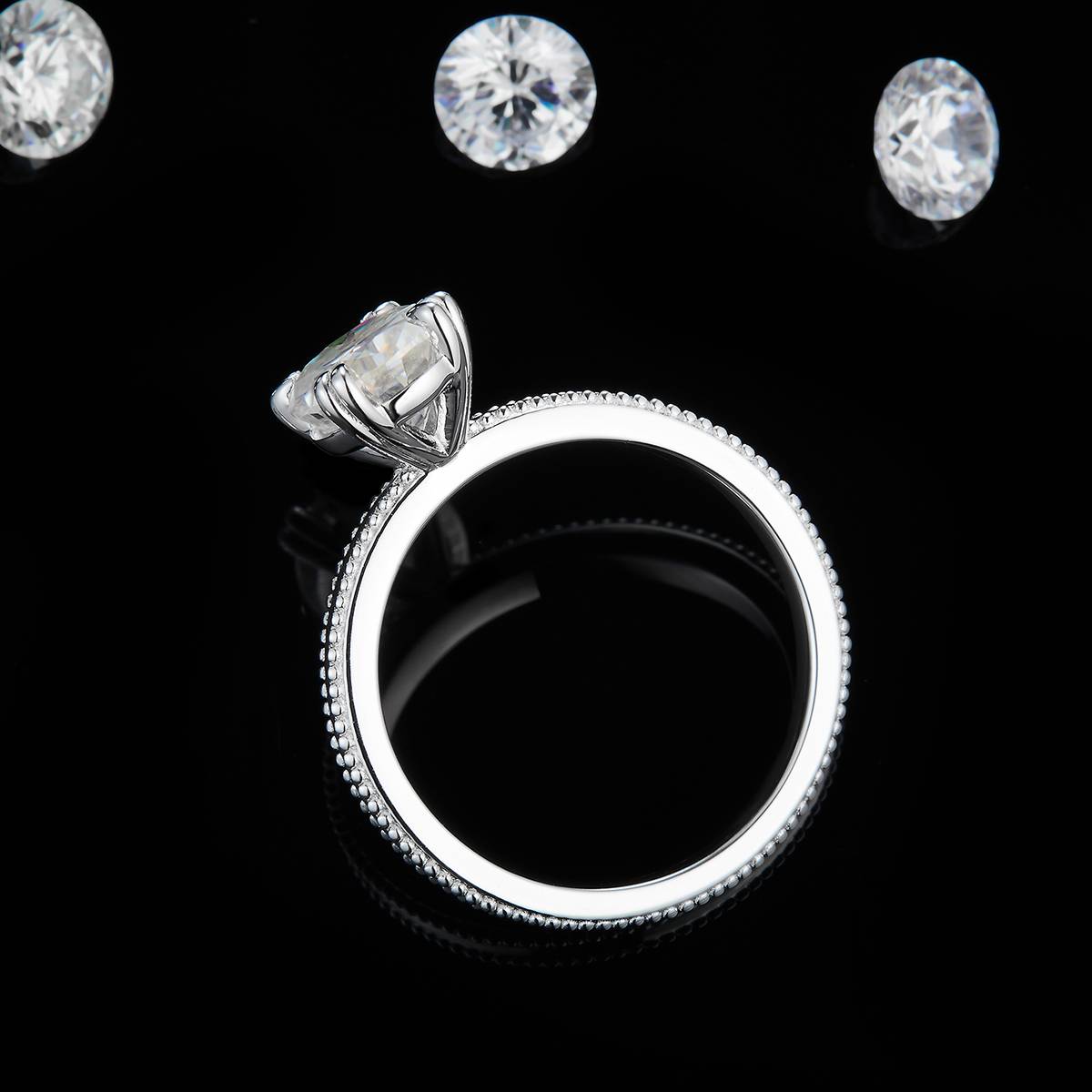 Minimalist Oval Women's Ring S925 Silver Plated Platinum Customized Selection Moissanite 2.0ct