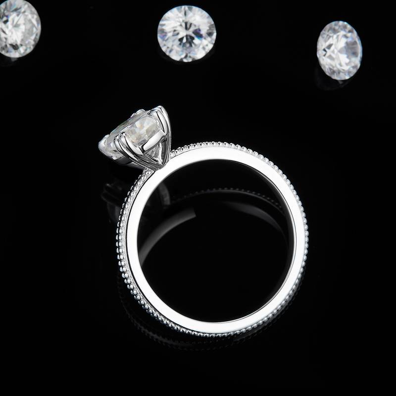 简约蛋形女戒S925银镀白金定制选款莫桑钻2.0ct