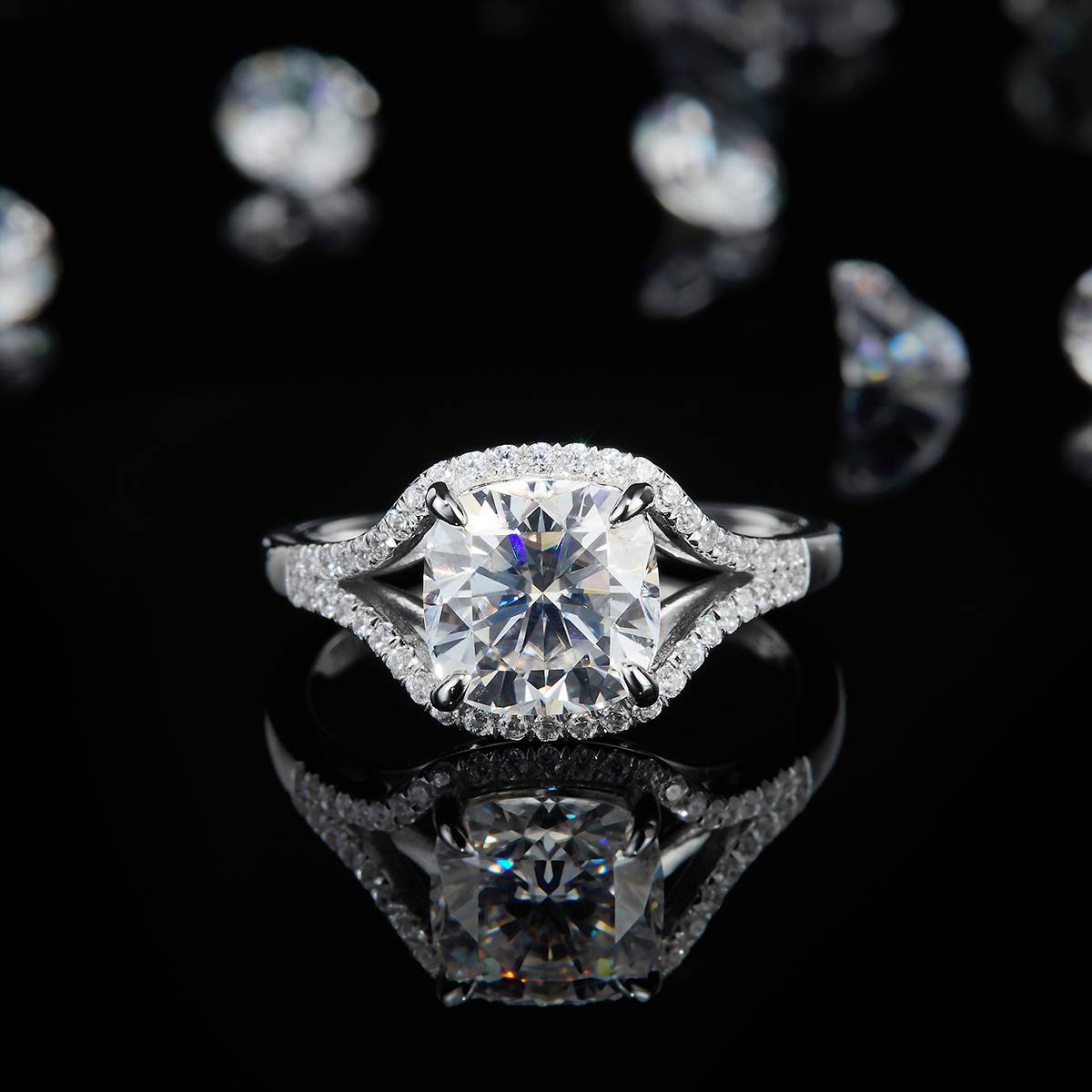 Y-shaped Cushion Diamond Women's Ring S925 Silver Plated Platinum Customized Selection Main Stone Moissanite 2.5ct/Side Stone Cubic Zirconia