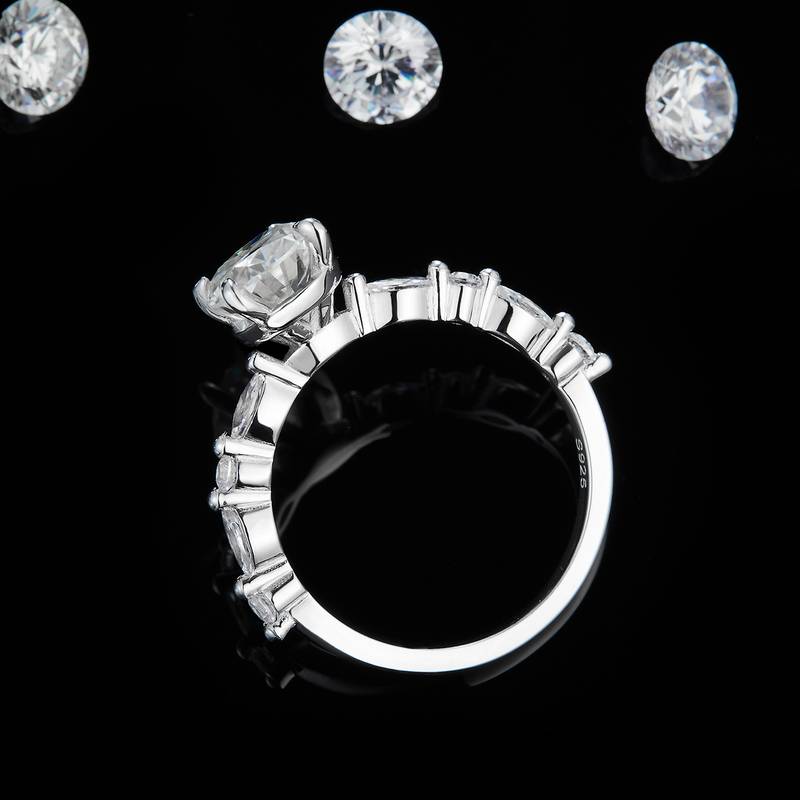 简约蛋形Women's RingS925银镀白金定制选款主石Moissanite2.0ct/副石高碳钻