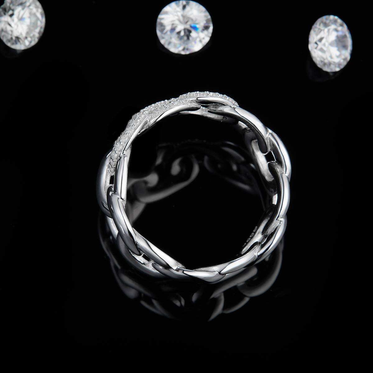 环环相扣半圈碎钻排戒S925银镀白金定制选款副石莫桑钻0.65ct