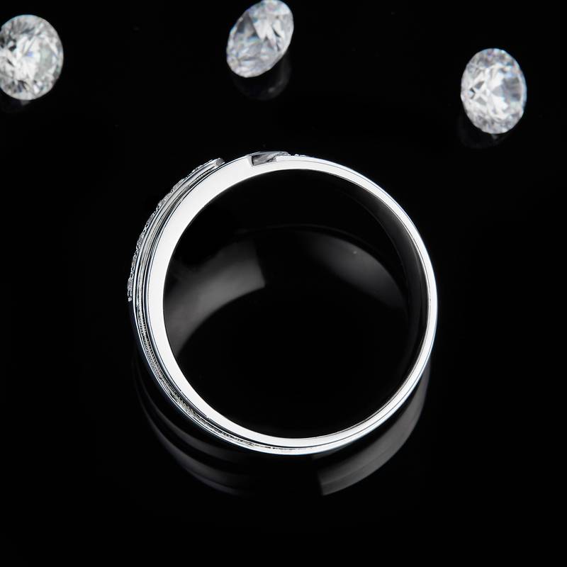 简约风男款S925银镀白金Men's Ring定制选款副石Moissanite0.18ct