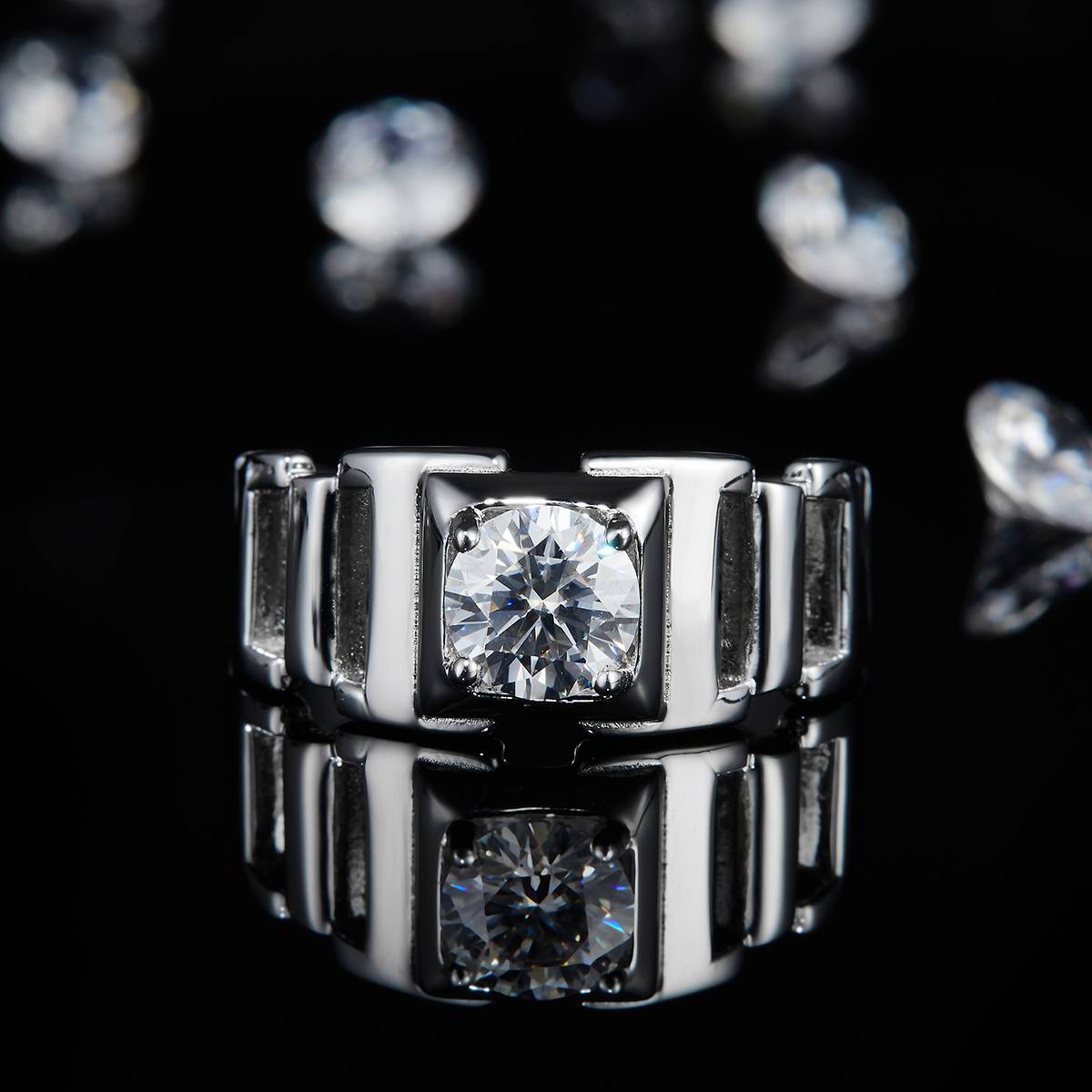 Minimalist Men's S925 Silver Plated Platinum Men's Ring Customized Selection Main Stone Moissanite 1.0ct