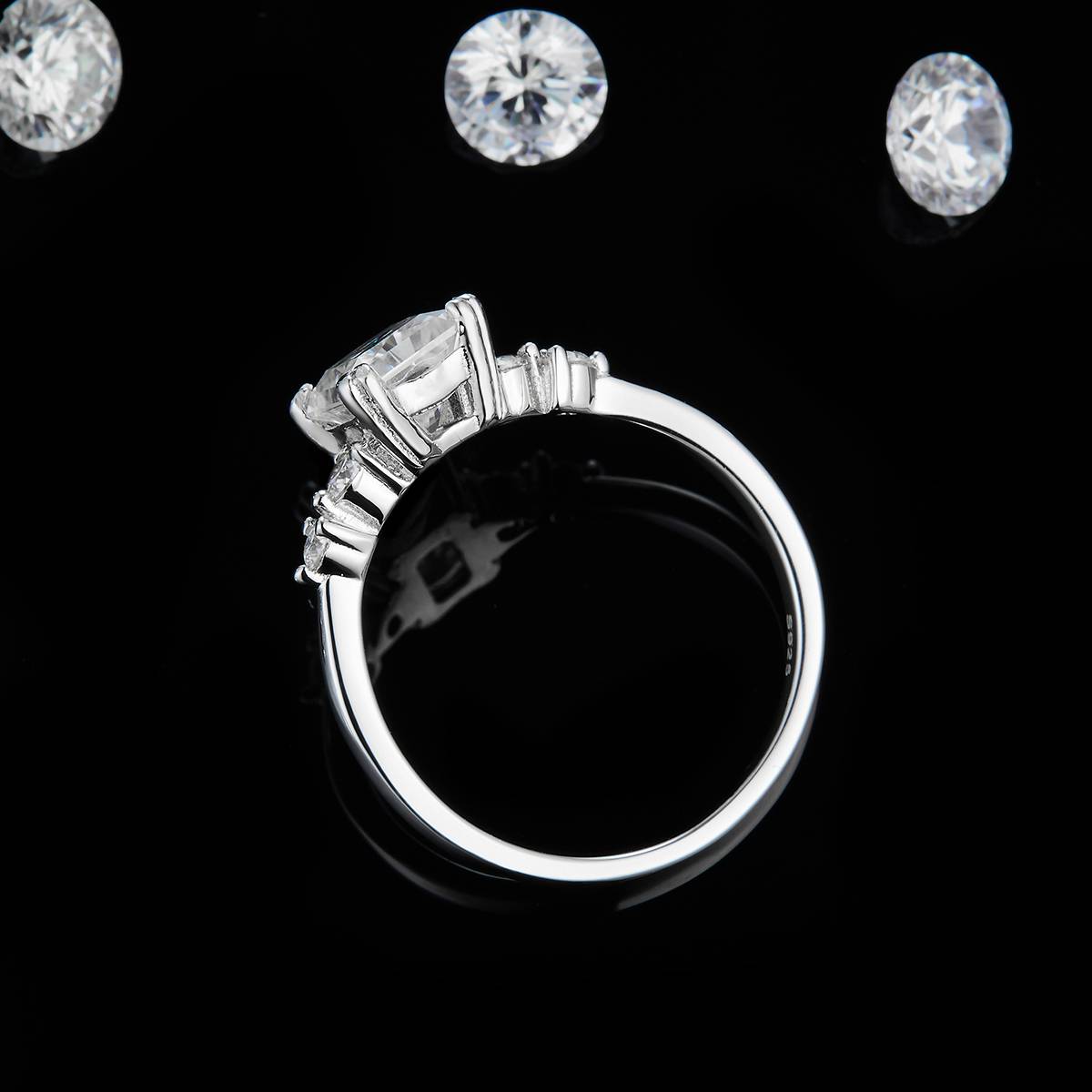 Square Diamond Women's Ring S925 Silver Plated Platinum Customized Selection Main Stone Moissanite 2.0ct/Side Stone Cubic Zirconia