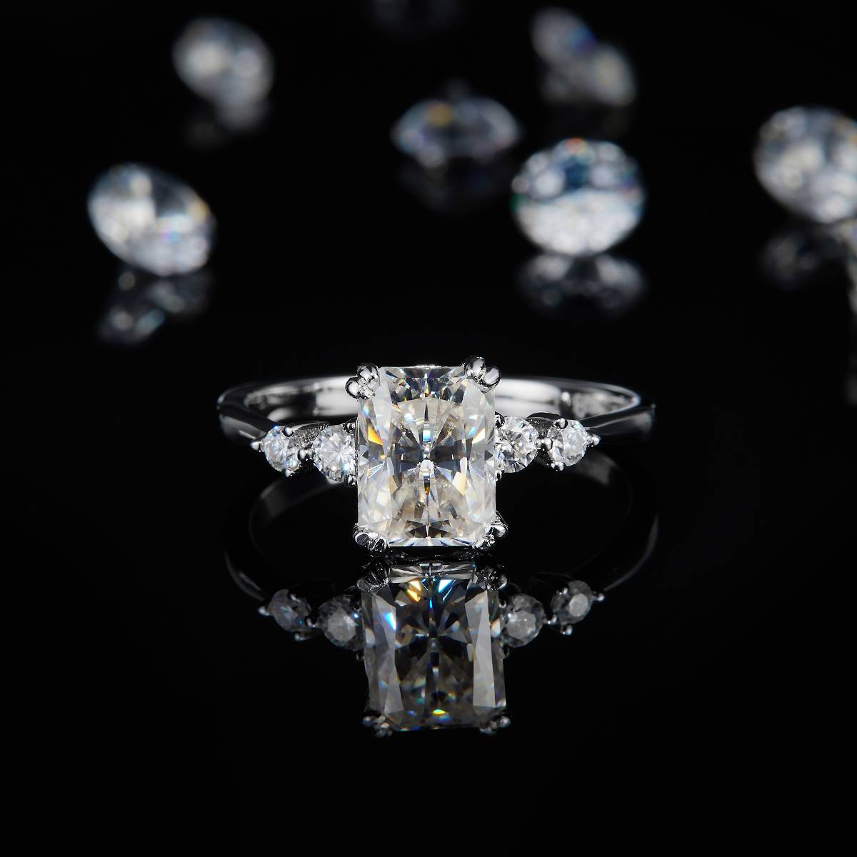 Square Diamond Women's Ring S925 Silver Plated Platinum Customized Selection Main Stone Moissanite 2.0ct/Side Stone Cubic Zirconia