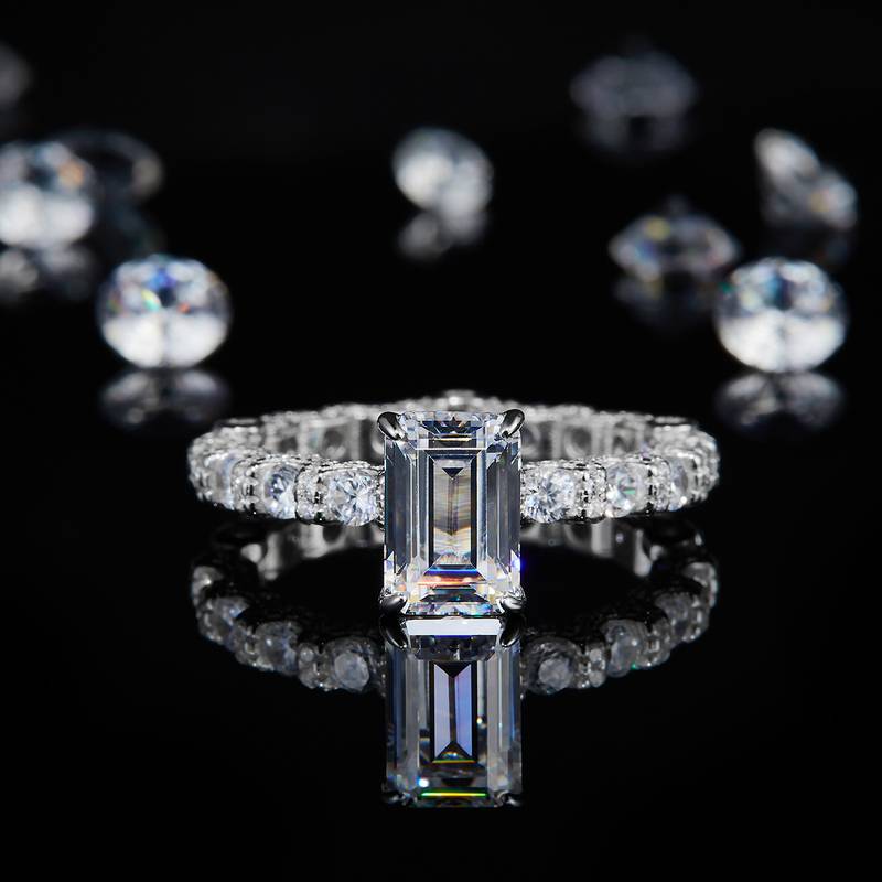 满圈碎钻方钻女戒S925银镀18K白金定制选款主石莫桑钻2.5ct/副石高碳钻