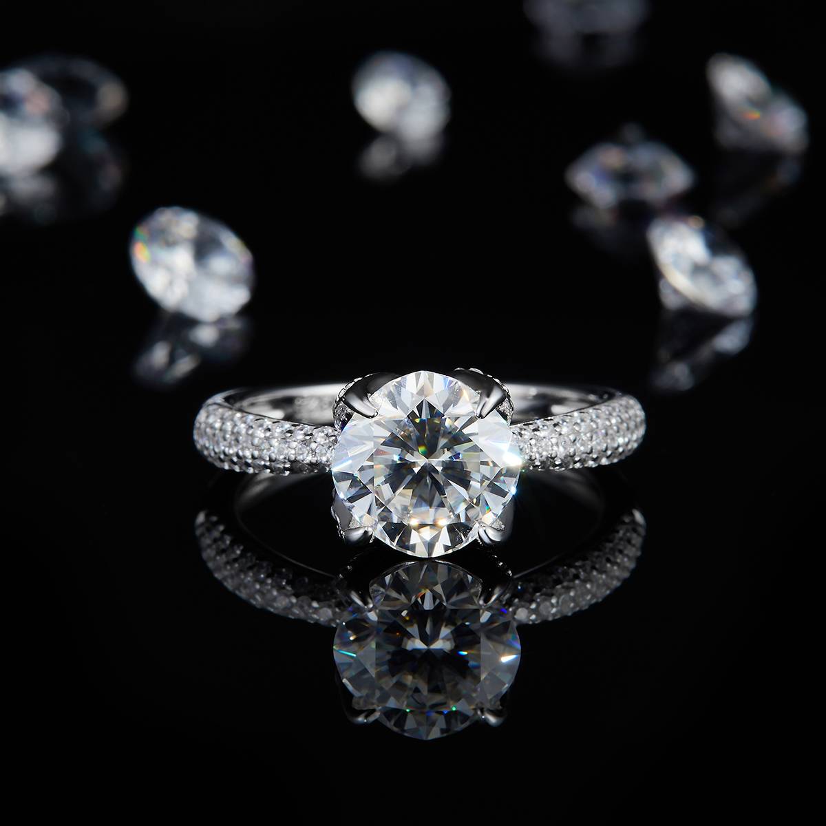 轻奢枕形钻女戒S925银镀18K白金定制选款主石莫桑钻2.5ct/副石高碳钻