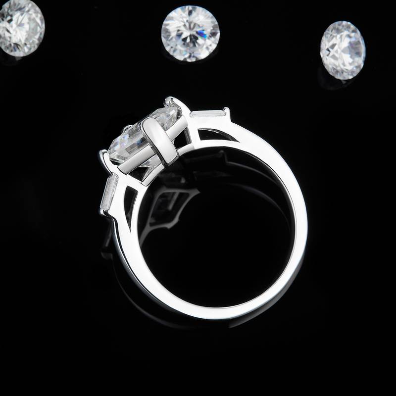 方钻Women's RingS925银镀18K白金定制选款主石Moissanite2.5ct/副石高碳钻