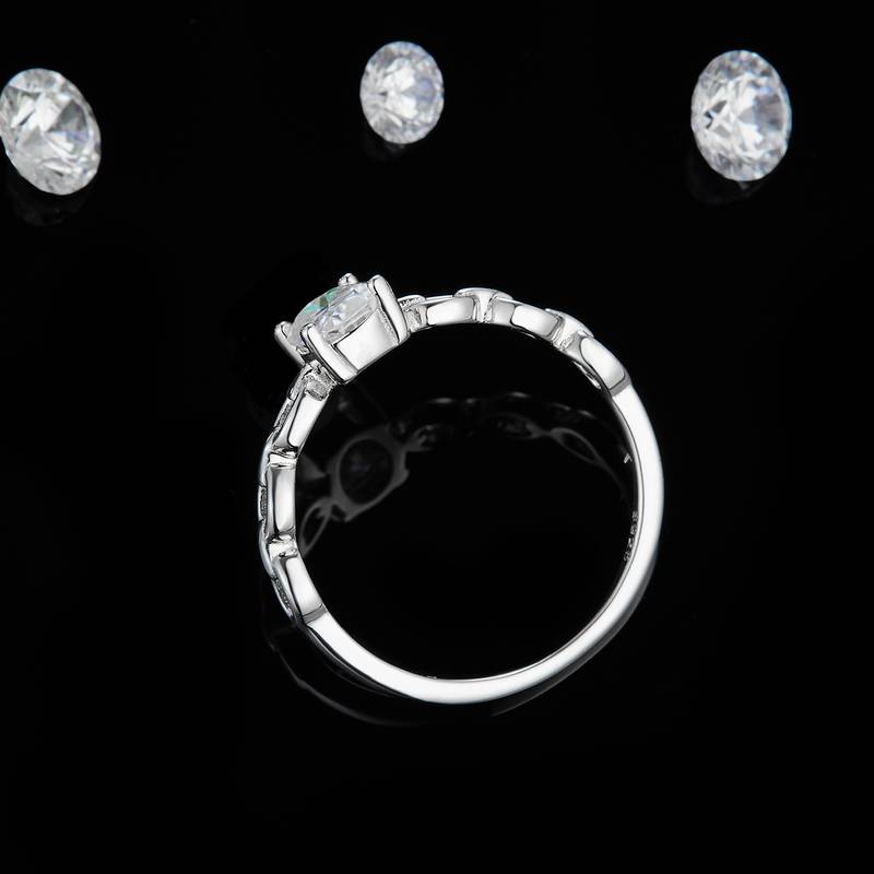 Fashion蛋形钻Women's RingS925银镀18K白金定制选款主石Moissanite1.0ct