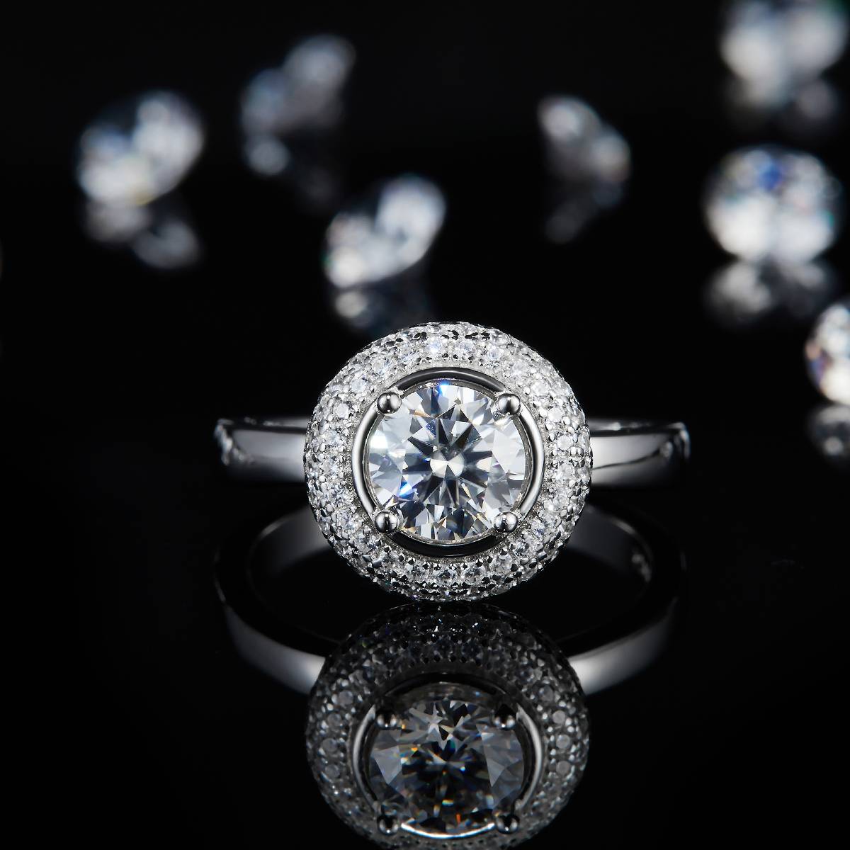光臂圆包女戒S925银镀18K白金定制选款主石莫桑钻1.0ct/副石高碳钻
