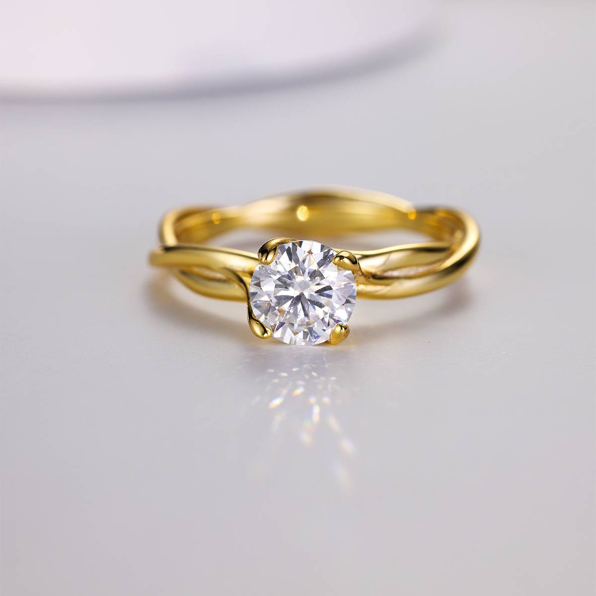 MR0038款S925银镀18K黄金圆形莫桑钻藤蔓女戒1.0ct