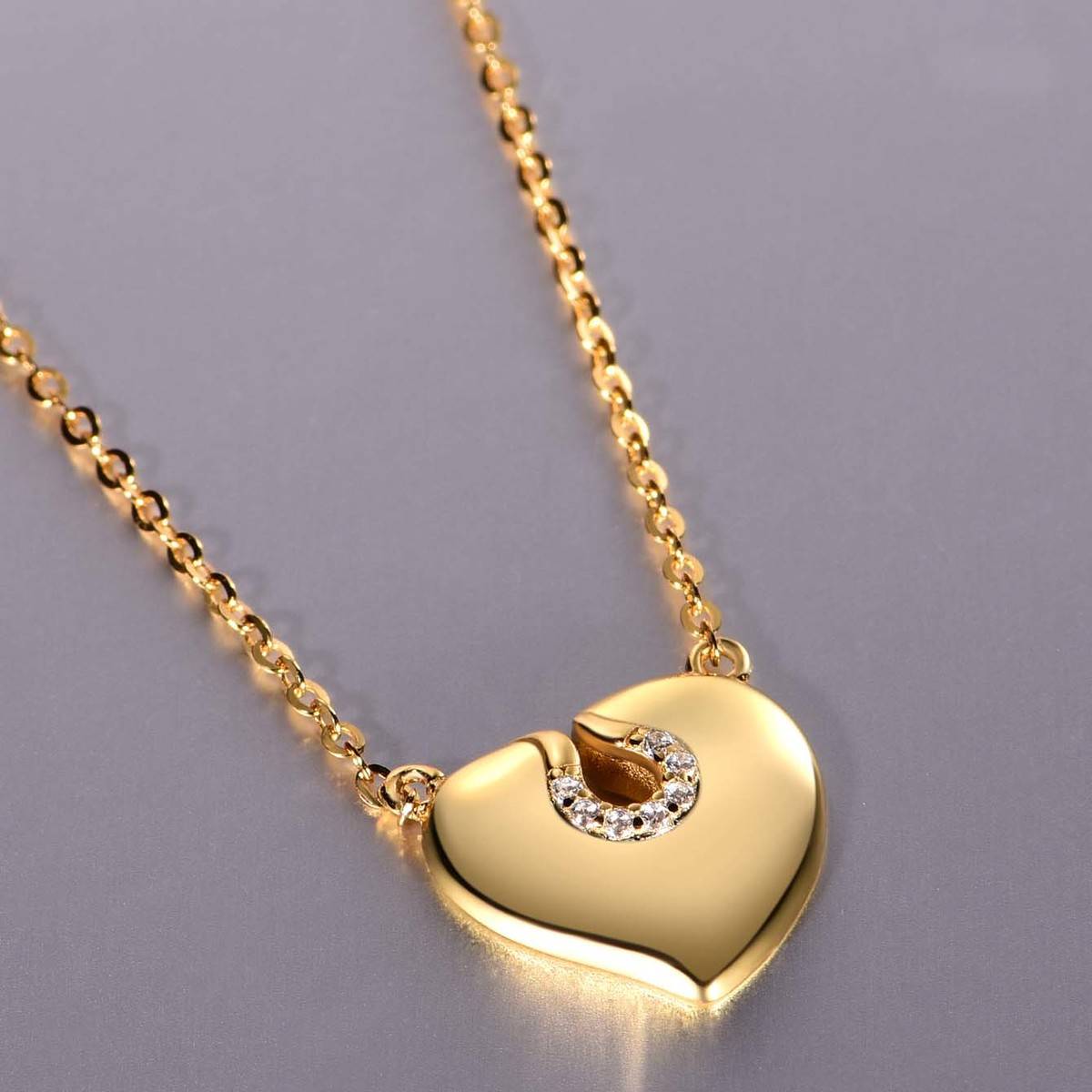MP0017款S925银镀18K黄金Moissanite爱心Pendant0.035ct