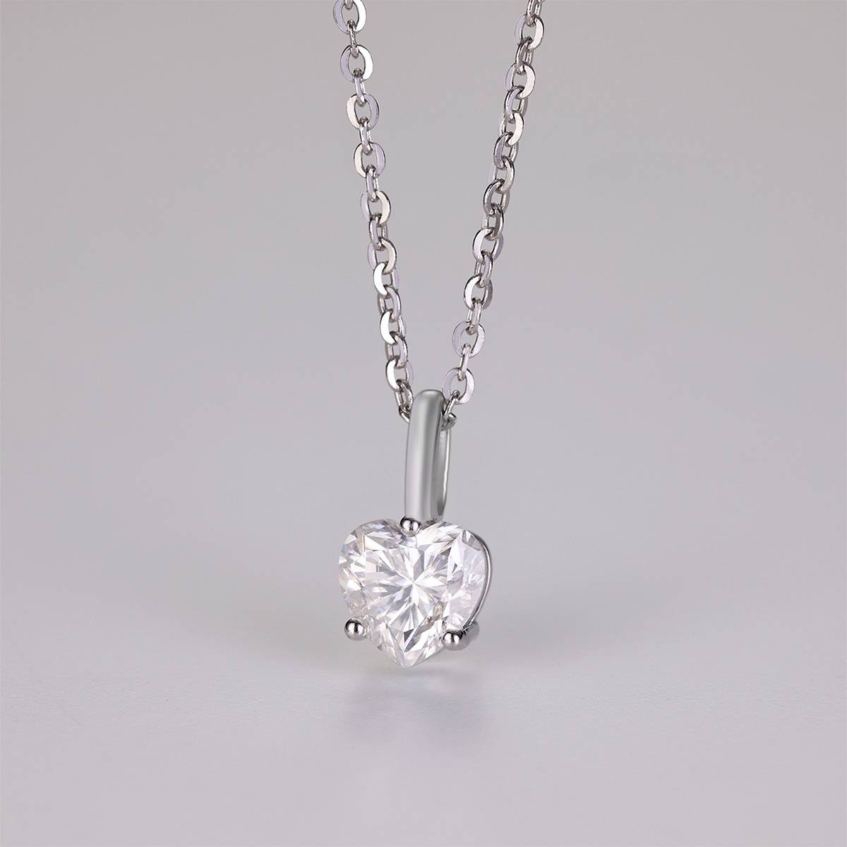 MP0018款S925银镀18K黄金心形切割莫桑钻吊坠0.8CT