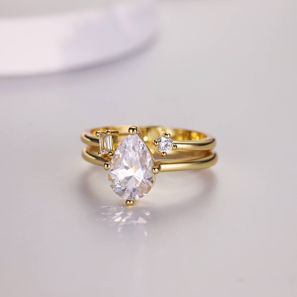 MR0065款S925银镀18K黄金水滴形Moissanite女套戒2.5ct