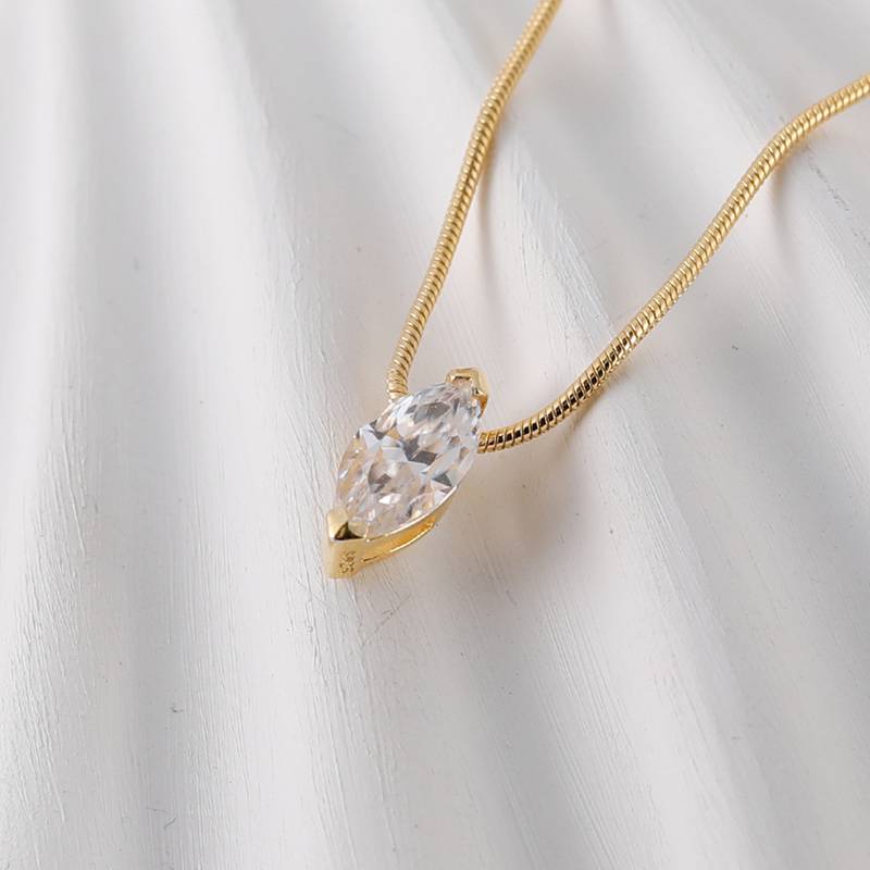 MP0019款S925银镀18K金马眼形切割MoissanitePendant1.0ct