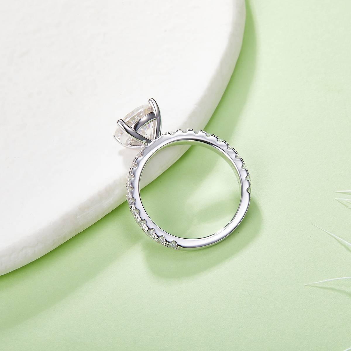 R240315017款S925银镀18K白金圆形莫桑钻女戒8.0mm/2.0CT