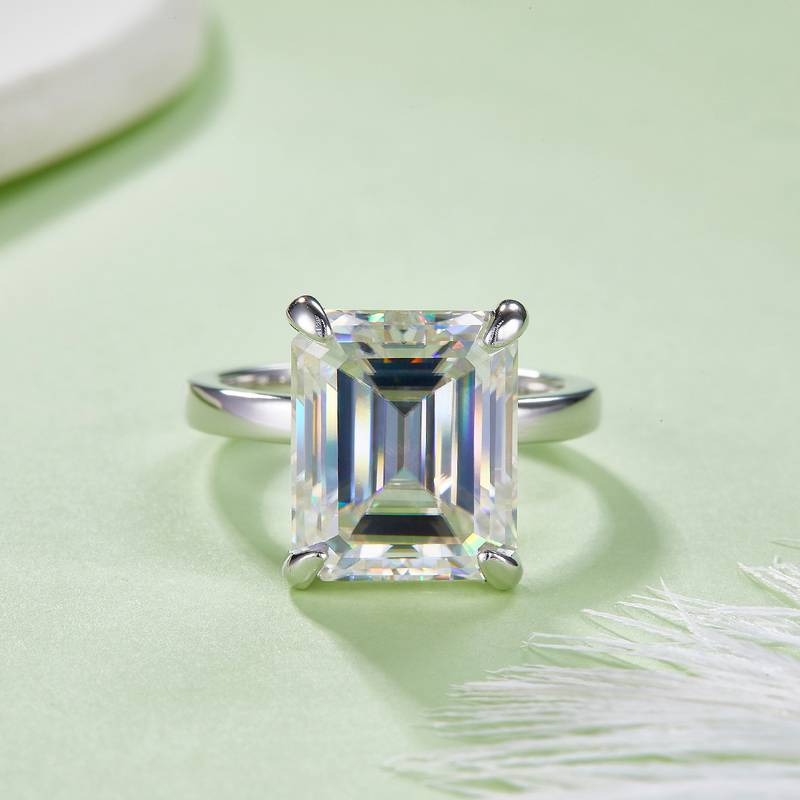 R240422022款S925银镀18K白金祖母绿形莫桑钻女戒12*8mm/8.0CT