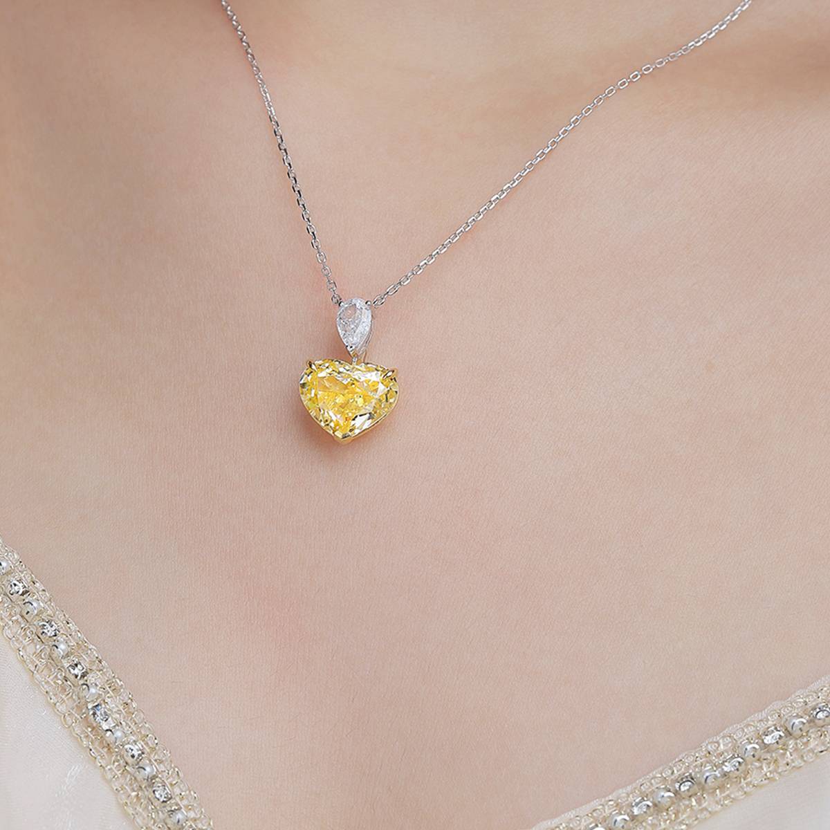 N031爱心高碳钻S925银镀白金Necklace3.0ct
