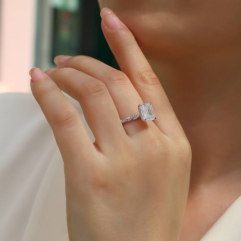R15310款S925银镀18K白金Women's Ring祖母绿切割Moissanite3.0ct