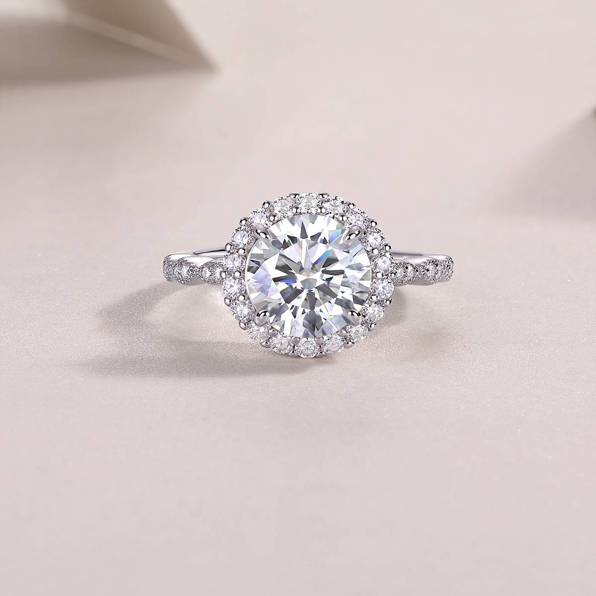 R15322款S925银镀18K白金Women's Ring圆形Moissanite3.0ct
