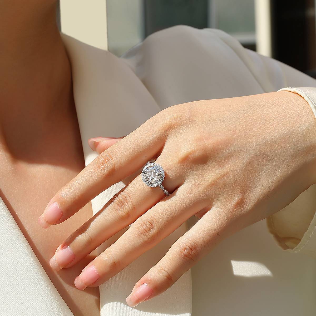 R15322款S925银镀18K白金Women's Ring圆形Moissanite3.0ct
