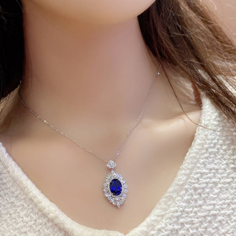N018款S925银镀18K白金蛋形培育彩宝石Necklace主石10*7mm.6mm/3.67ct