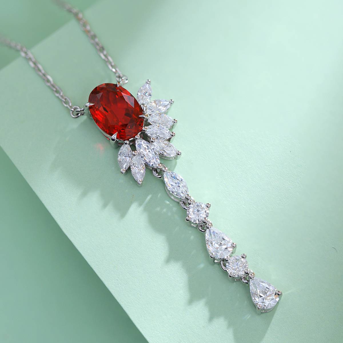 N1705款S925银镀18K白金蛋形培育彩宝石Necklace6.5*9mmmm/2.22ct