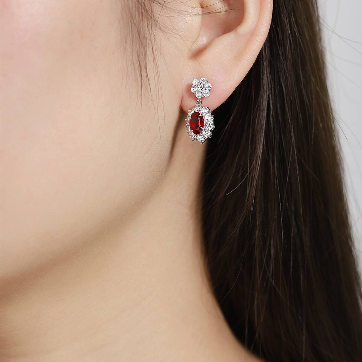 E030款S925银镀18K白金蛋形培育彩宝Stud Earring5*7mmmm/2.32ct