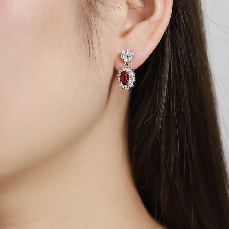 E030款S925银镀18K白金蛋形培育彩宝Stud Earring5*7mmmm/2.32ct